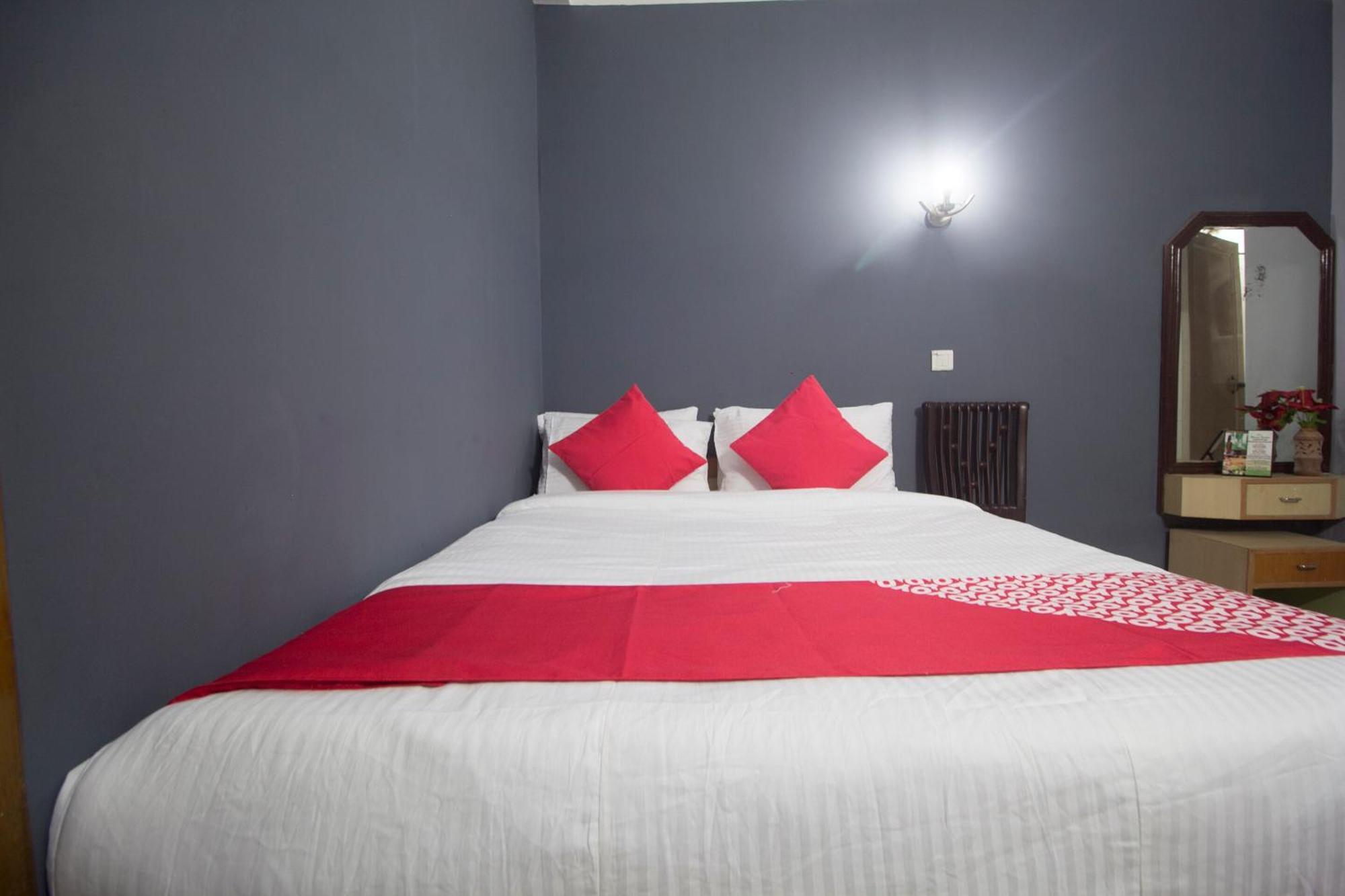 Hotel O Golden Moments Siliguri Bagian luar foto