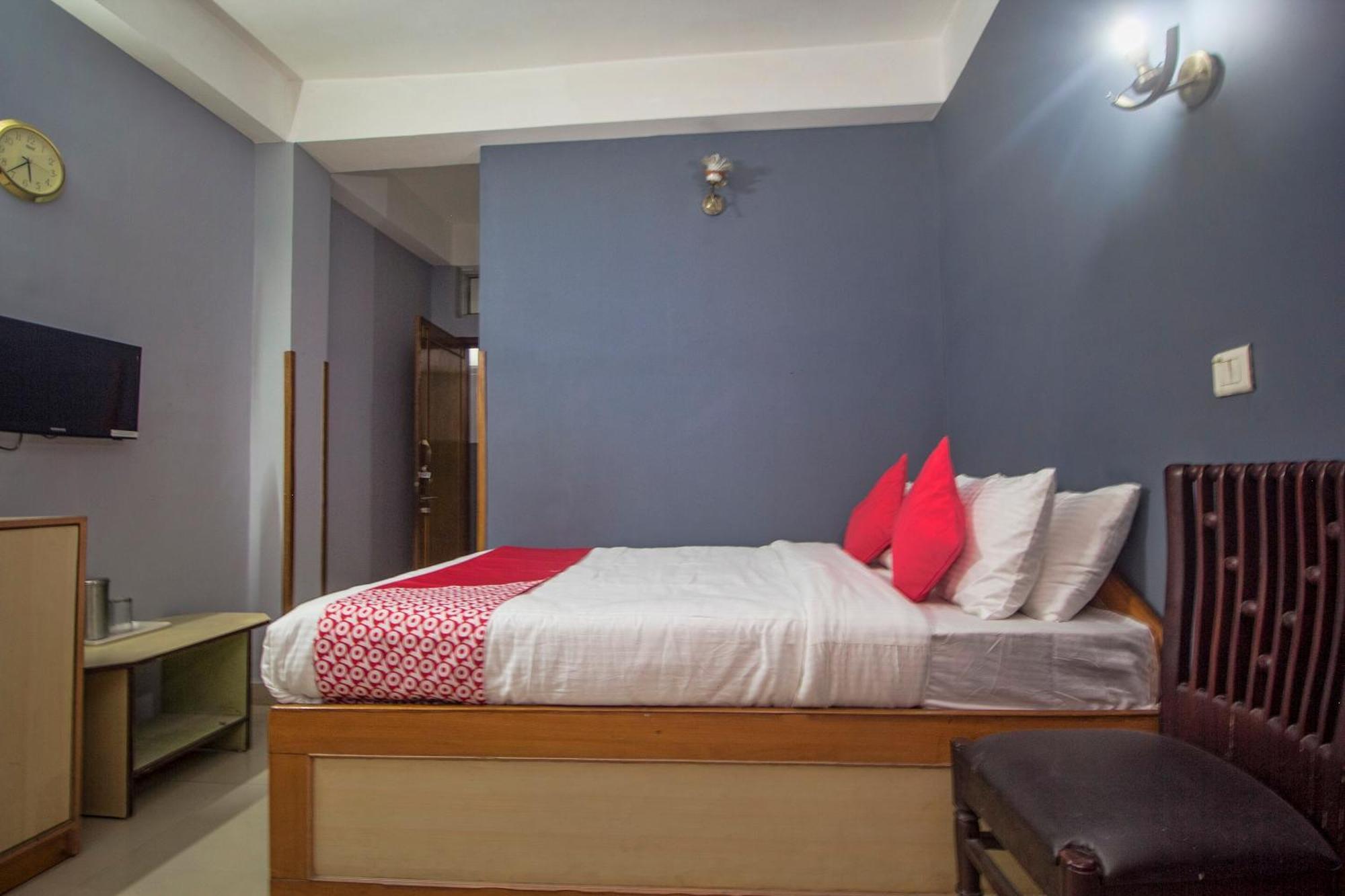 Hotel O Golden Moments Siliguri Bagian luar foto